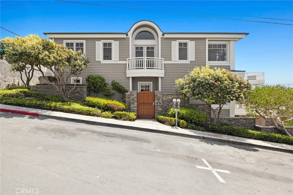 111 Brooks Street, Laguna Beach CA 92651 - photo 24