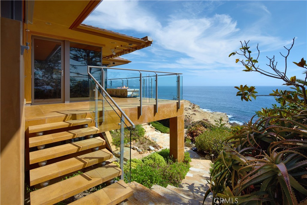111 S La Senda Drive, Laguna Beach CA 92651 - photo 21