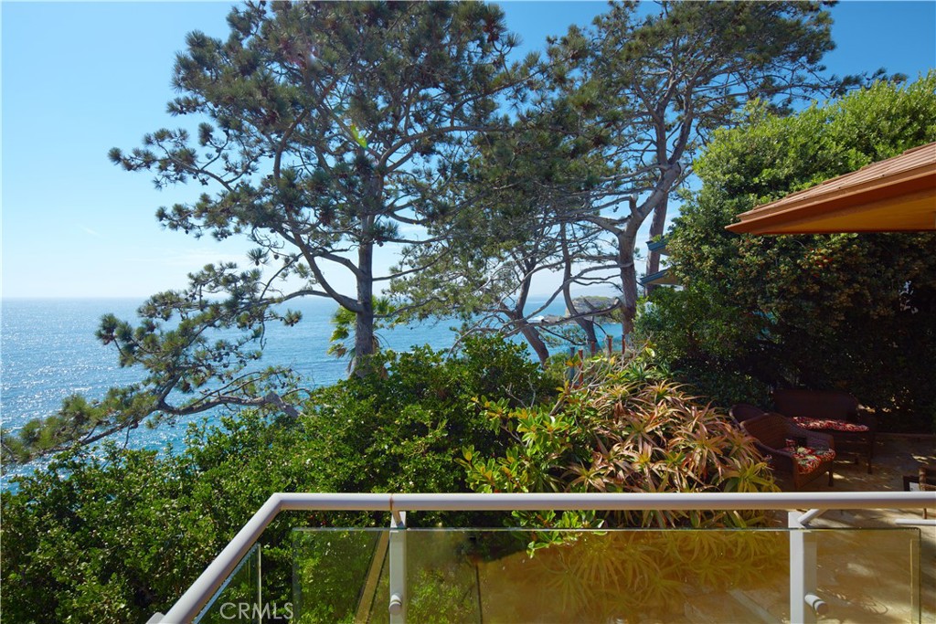 111 S La Senda Drive, Laguna Beach CA 92651 - photo 44