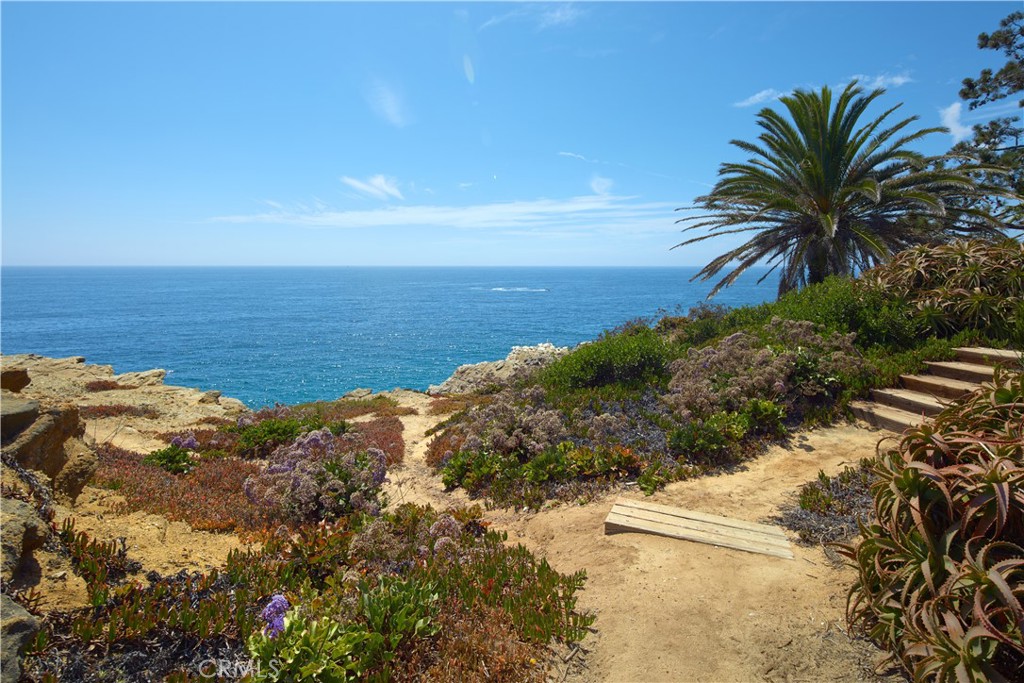 111 S La Senda Drive, Laguna Beach CA 92651 - photo 46