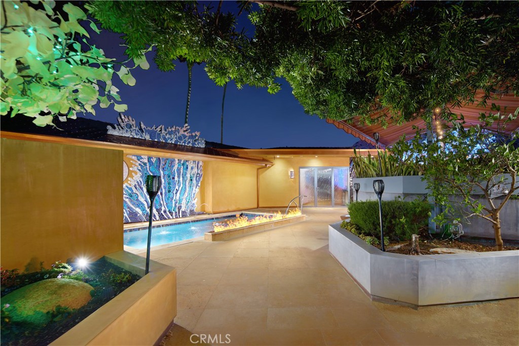 111 S La Senda Drive, Laguna Beach CA 92651 - photo 2