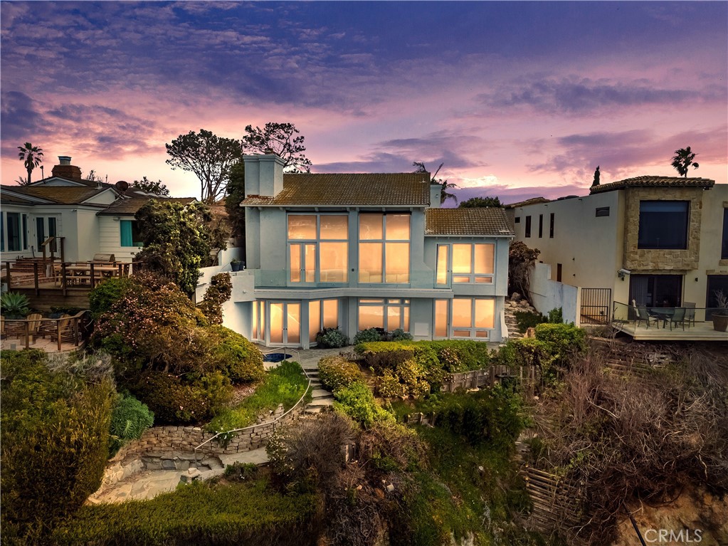 Amazing Cliff top location - 112 S La Senda Drive, Laguna Beach CA 92651 - photo 1