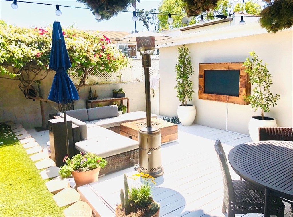 1124 Catalina Street, Laguna Beach CA 92651 - photo 1