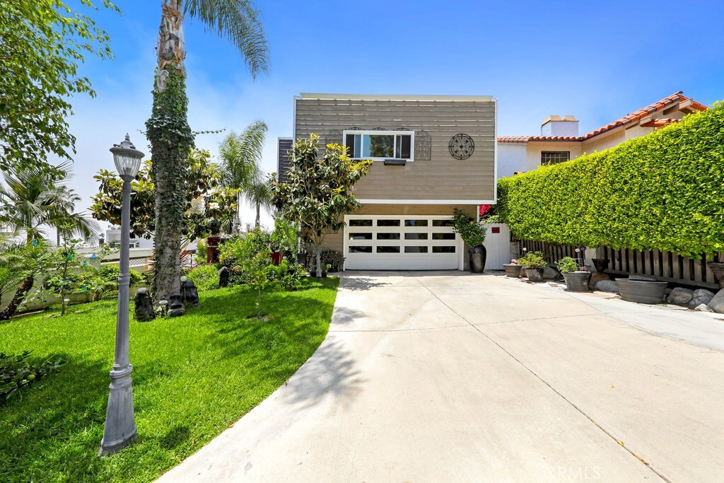 1127 Noria Street, Laguna Beach CA 92651 - photo 1