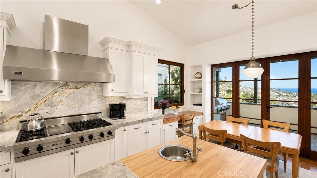 1131 Emerald Bay, Laguna Beach CA 92651 - photo 11