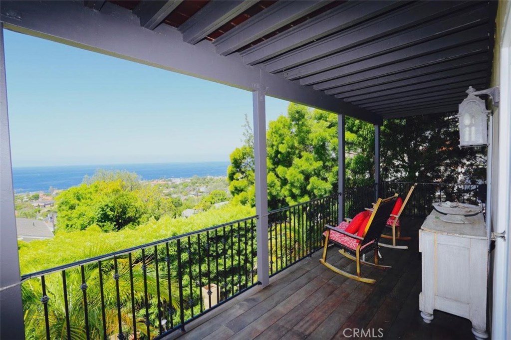 1133 Coast View Drive, Laguna Beach CA 92651 - photo 1