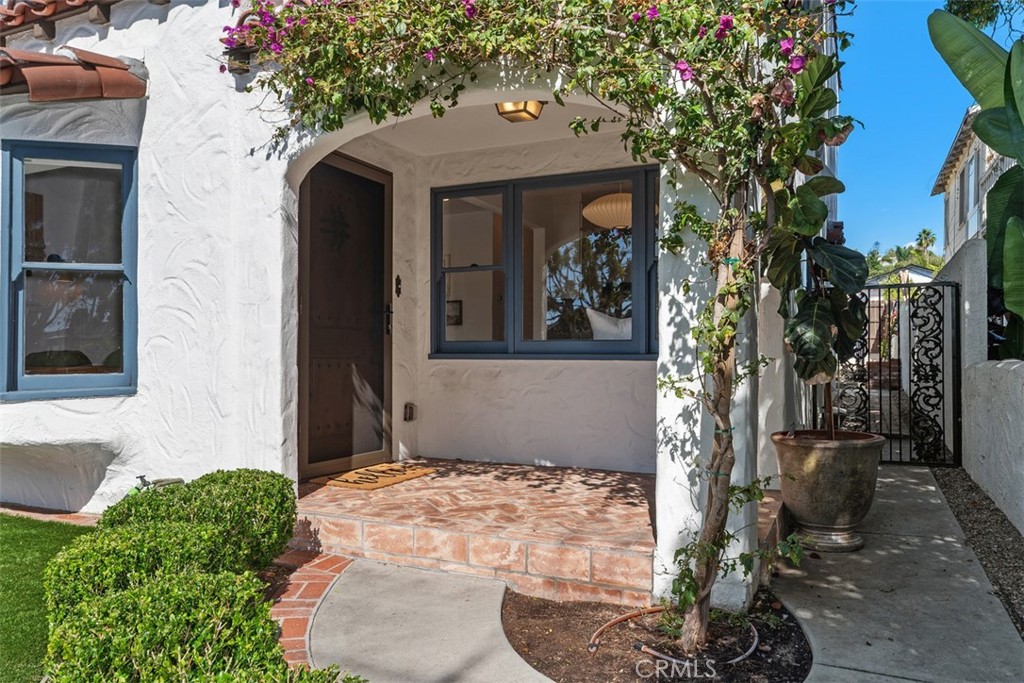 1136 Catalina, Laguna Beach CA 92651 - photo 21