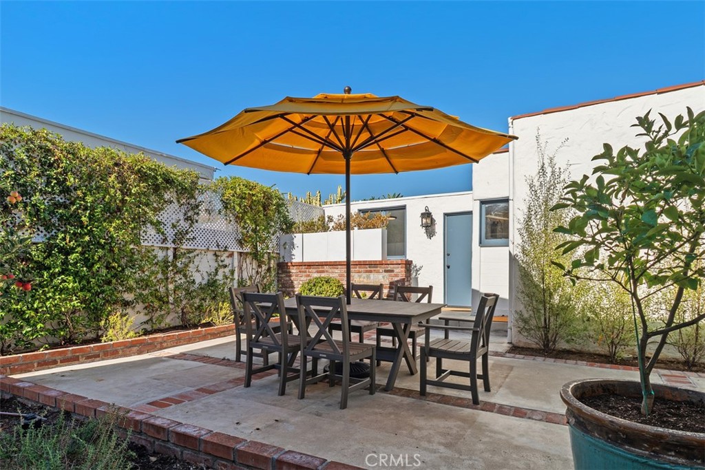 1136 Catalina, Laguna Beach CA 92651 - photo 32