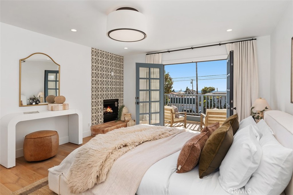 1136 Catalina, Laguna Beach CA 92651 - photo 15