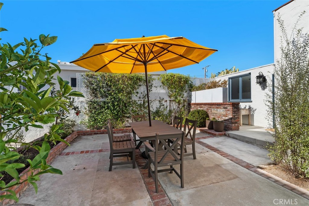 1136 Catalina, Laguna Beach CA 92651 - photo 28