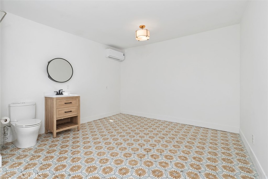 1136 Catalina, Laguna Beach CA 92651 - photo 30