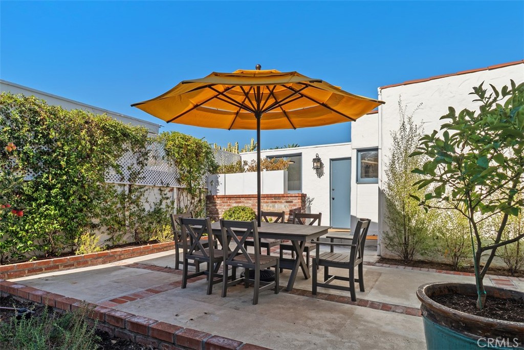 1136 Catalina, Laguna Beach CA 92651 - photo 33