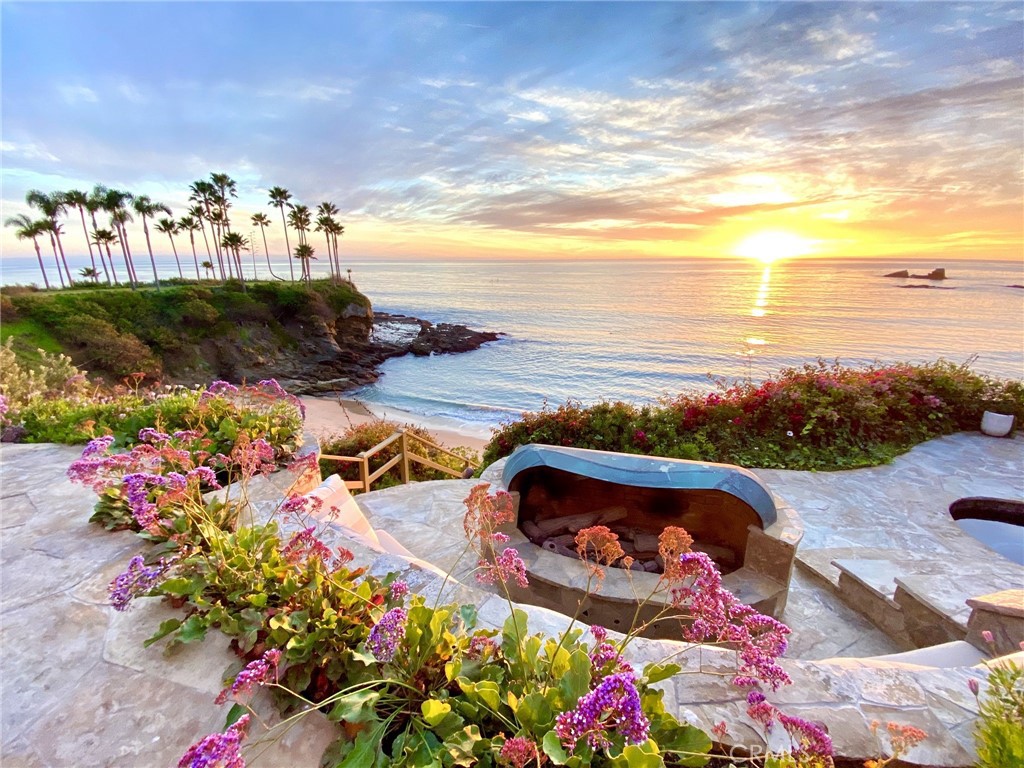 1137 Marine Drive, Laguna Beach CA 92651 - photo 1
