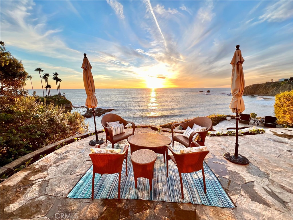 1137 Marine Drive, Laguna Beach CA 92651 - photo 3