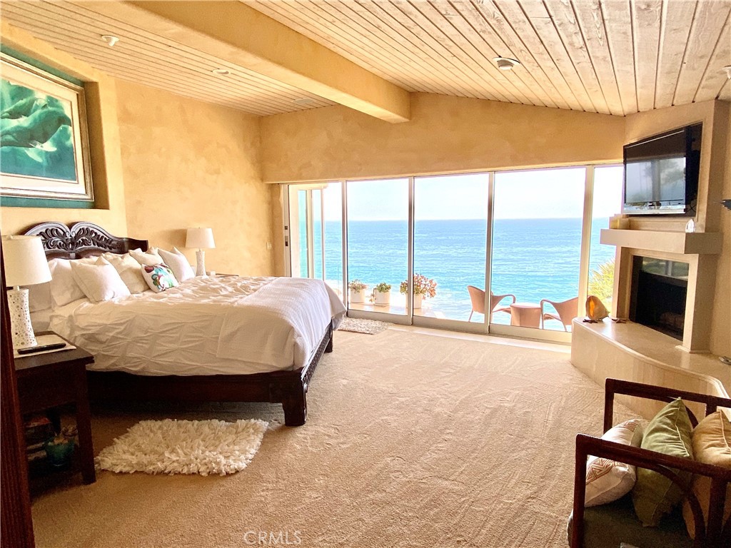 1137 Marine Drive, Laguna Beach CA 92651 - photo 19