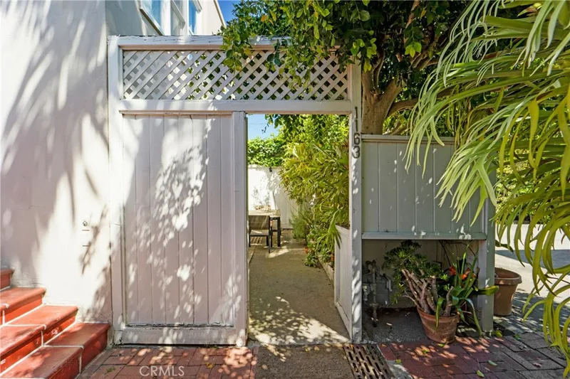 1163 Glenneyre Street, Laguna Beach, CA 92651