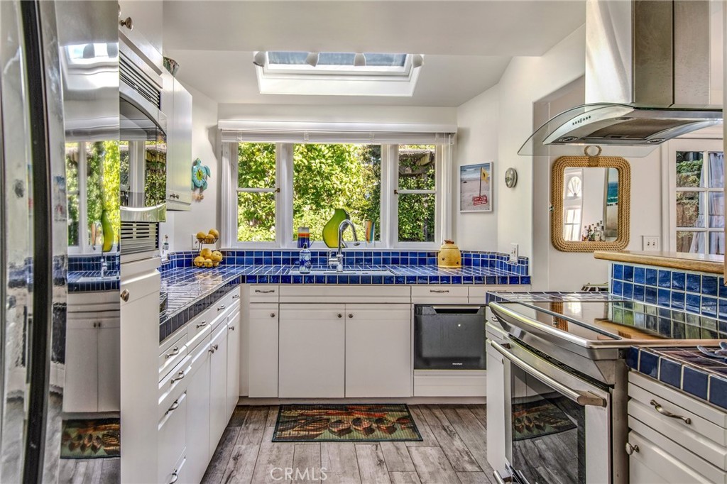 1165 Catalina, Laguna Beach CA 92651 - photo 11