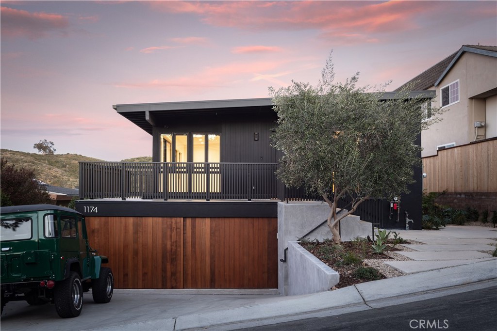 1174 Noria Street, Laguna Beach CA 92651 - photo 1