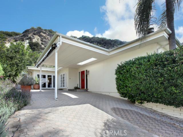1184 Skyline Drive, Laguna Beach CA 92651 - photo 1