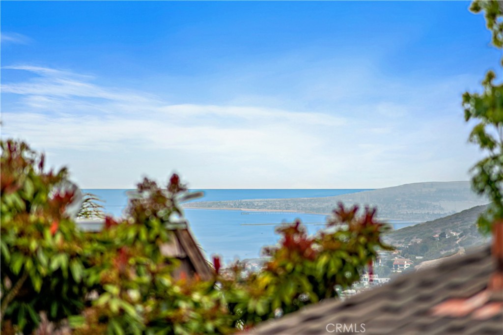 1185 Noria Street, Laguna Beach CA 92651 - photo 1