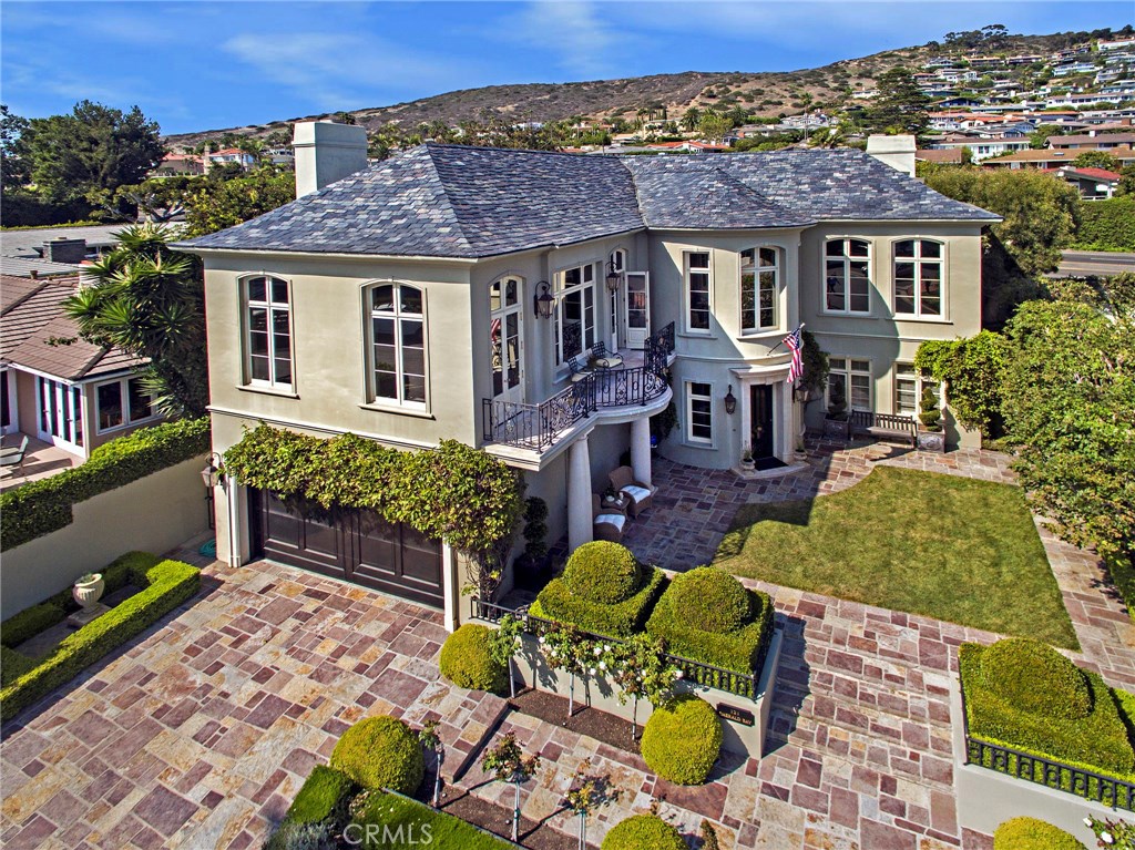 121 Emerald Bay. - 121 Emerald Bay, Laguna Beach CA 92651 - photo 1