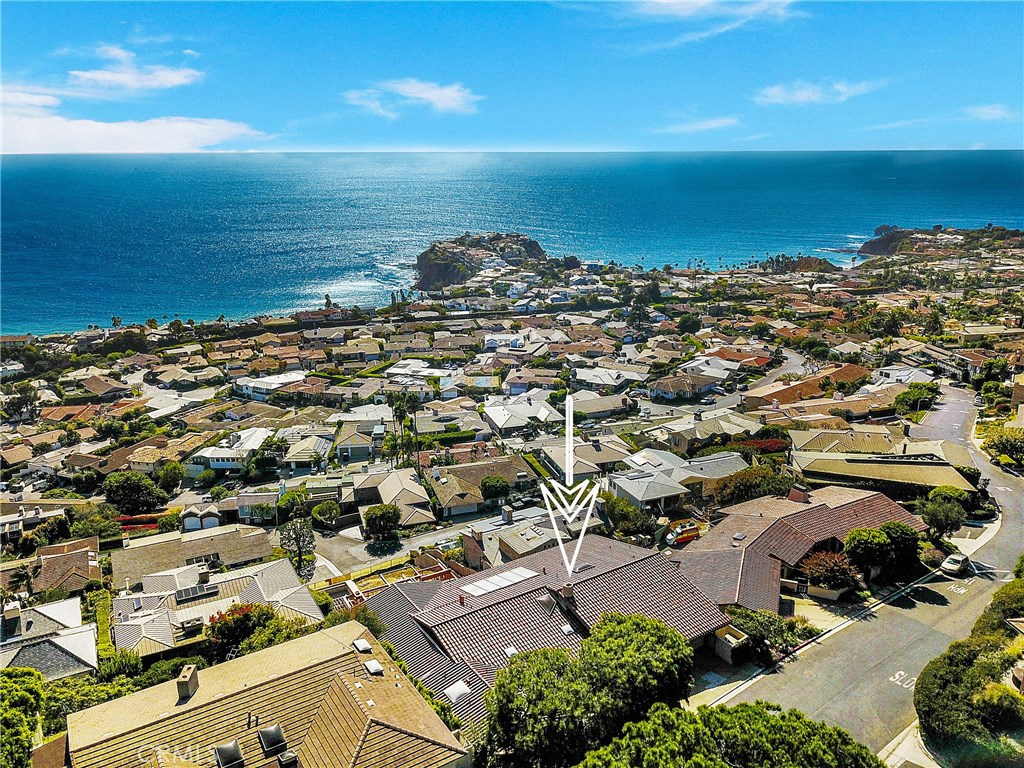 1211 Emerald Bay, Laguna Beach CA 92651 - photo 1
