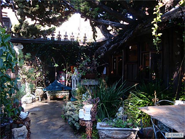 Entry Courtyard - 1214 FAIRYWOOD Lane, Laguna Beach CA 92651 - photo 1