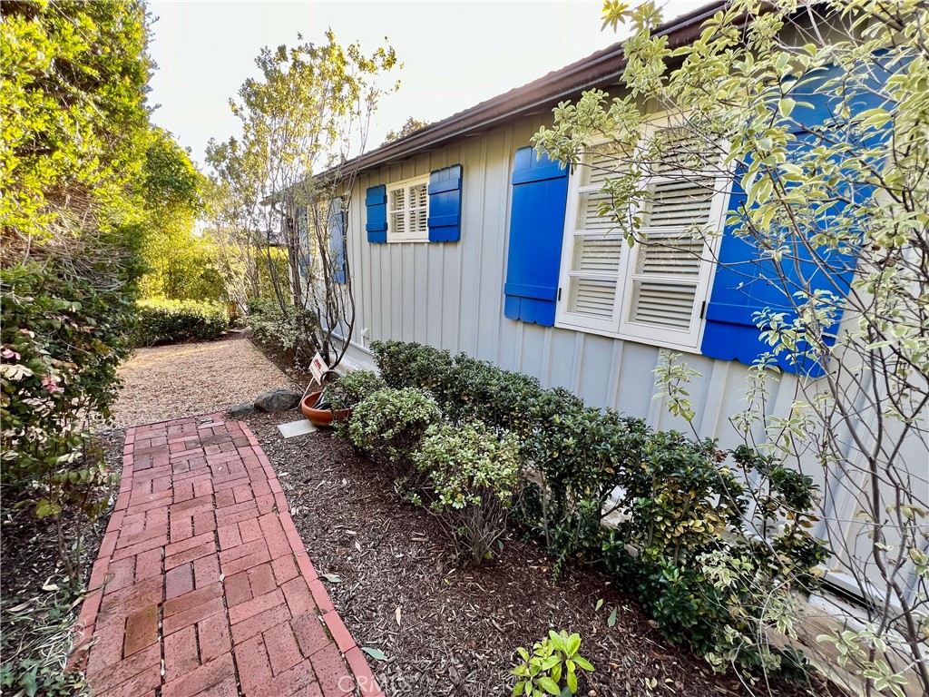 1215 Brangwyn Way, Laguna Beach CA 92651 - photo 5