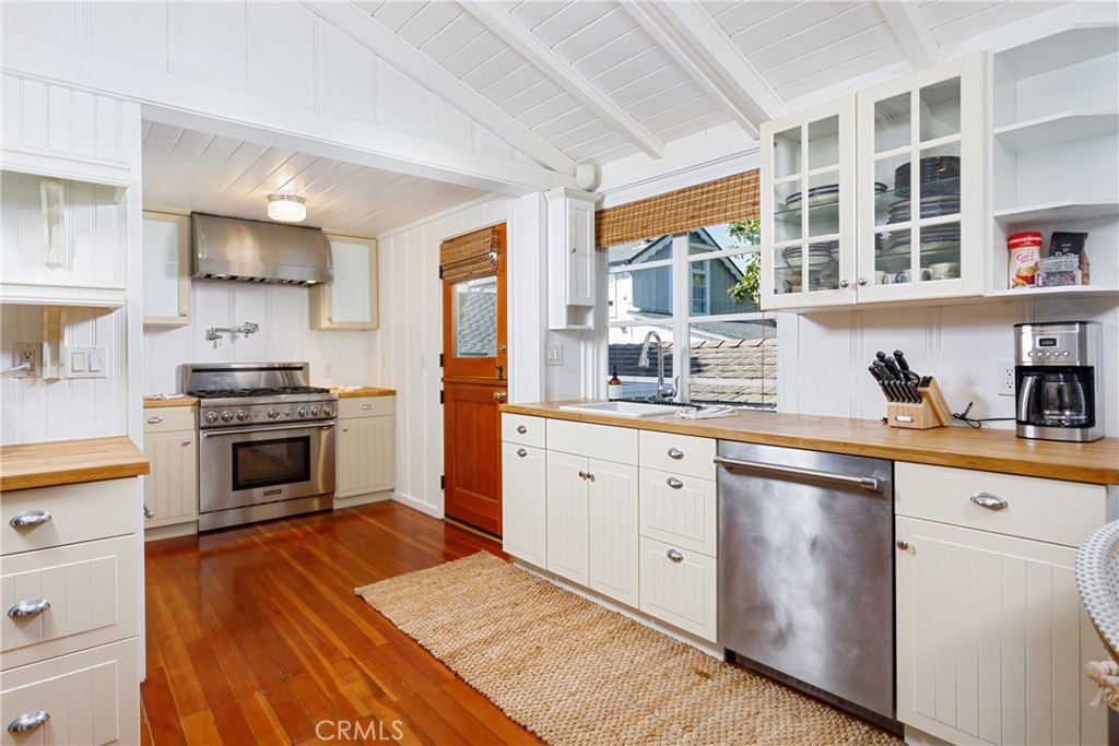 1215 Brangwyn Way, Laguna Beach CA 92651 - photo 11