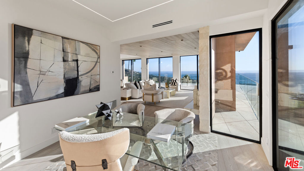 1218 Coronado Drive, Laguna Beach CA 92651 - photo 14