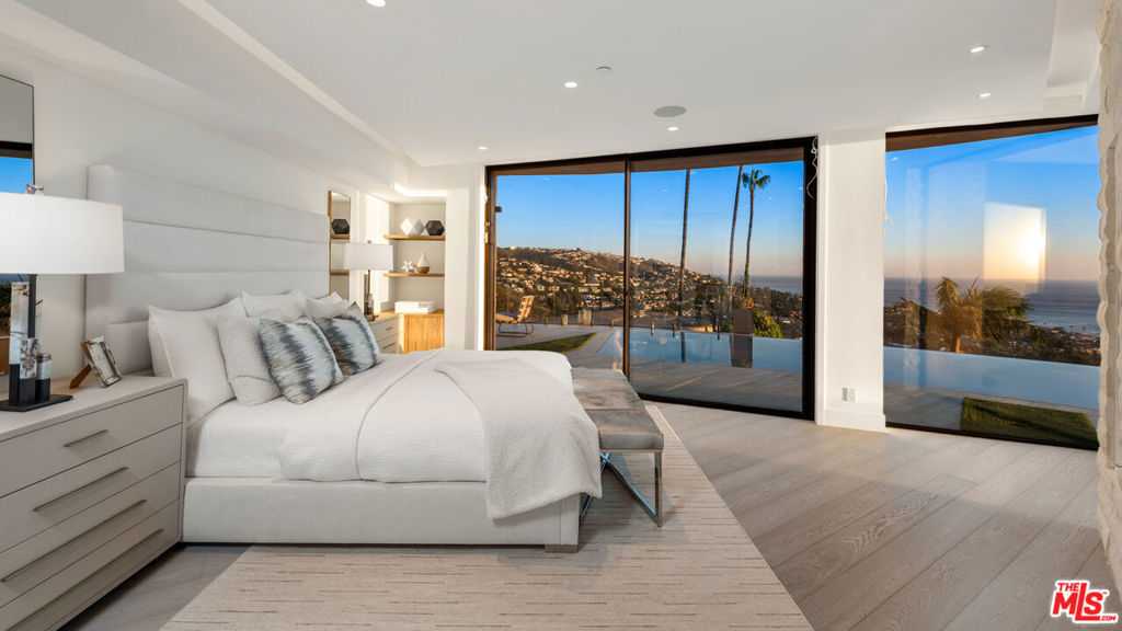 1218 Coronado Drive, Laguna Beach CA 92651 - photo 18