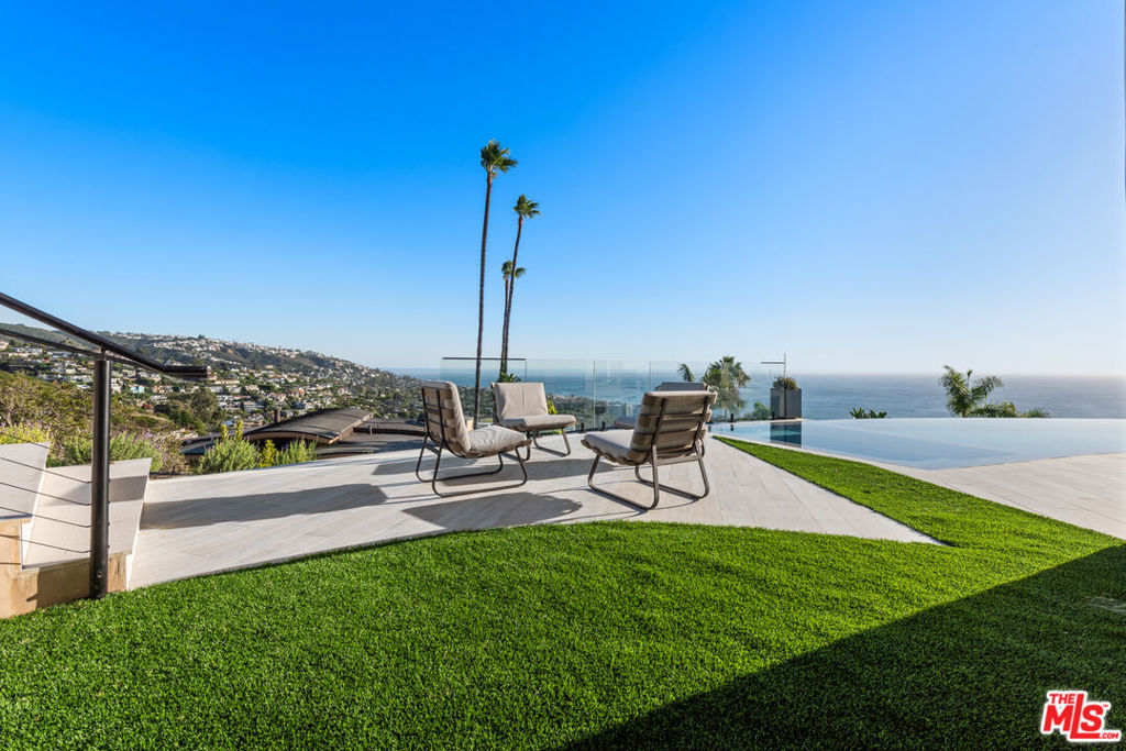 1218 Coronado Drive, Laguna Beach CA 92651 - photo 29