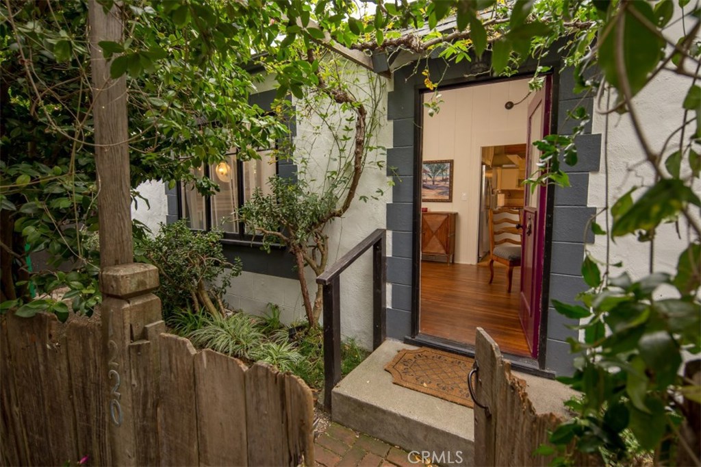 1220 Roosevelt Lane, Laguna Beach CA 92651 - photo 1