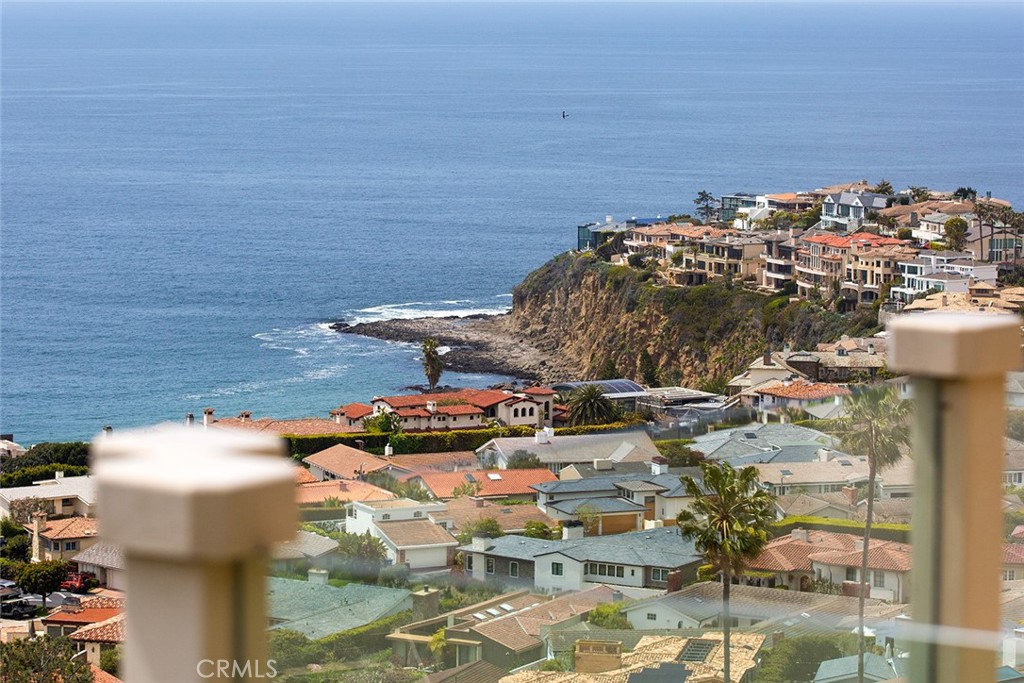 1221 Emerald Bay, Laguna Beach CA 92651 - photo 2
