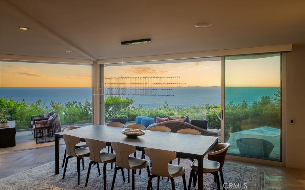 1229 Skyline Drive, Laguna Beach CA 92651 - photo 2