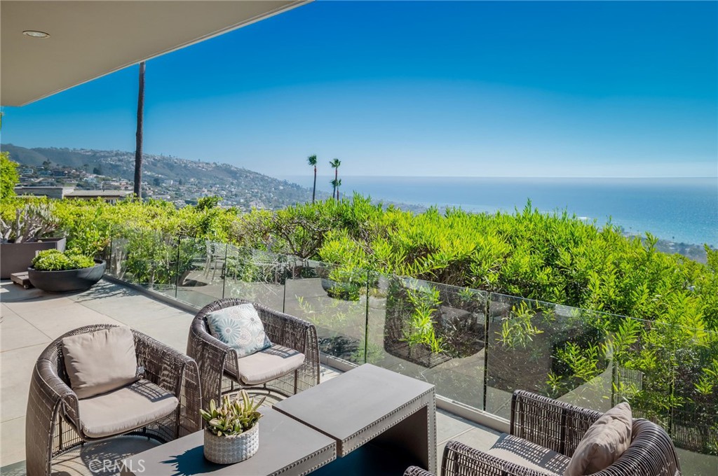 1229 Skyline Drive, Laguna Beach CA 92651 - photo 16