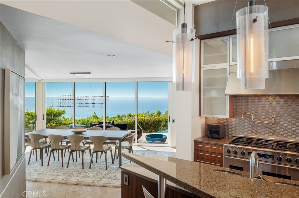 1229 Skyline Drive, Laguna Beach CA 92651 - photo 19