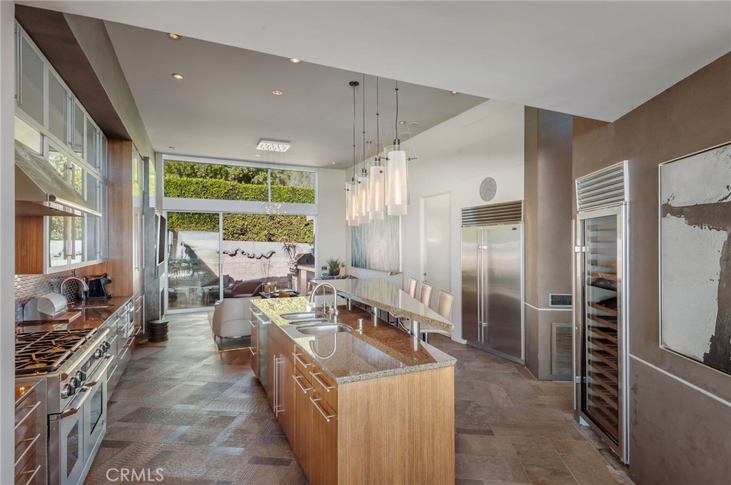 1229 Skyline Drive, Laguna Beach CA 92651 - photo 21