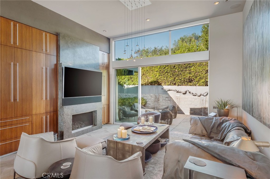 1229 Skyline Drive, Laguna Beach CA 92651 - photo 22