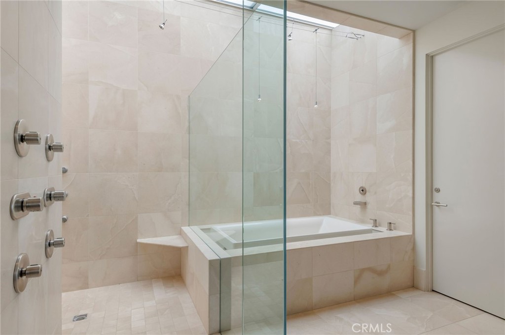 1229 Skyline Drive, Laguna Beach CA 92651 - photo 27