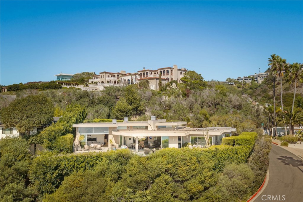 1229 Skyline Drive, Laguna Beach CA 92651 - photo 38