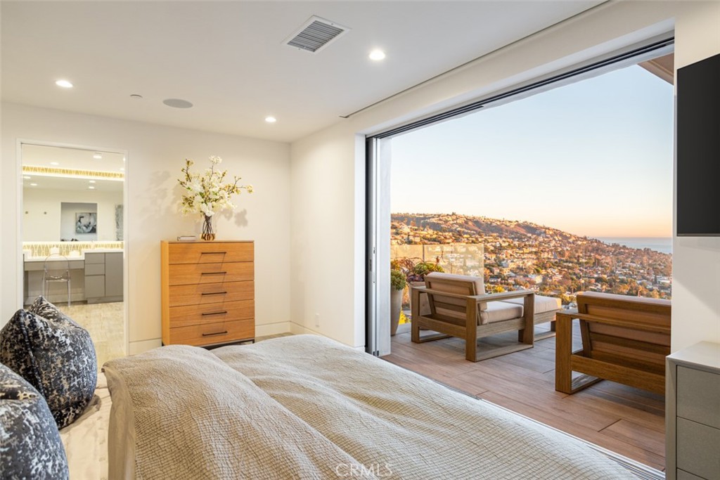 1238 Anacapa Way, Laguna Beach CA 92651 - photo 18