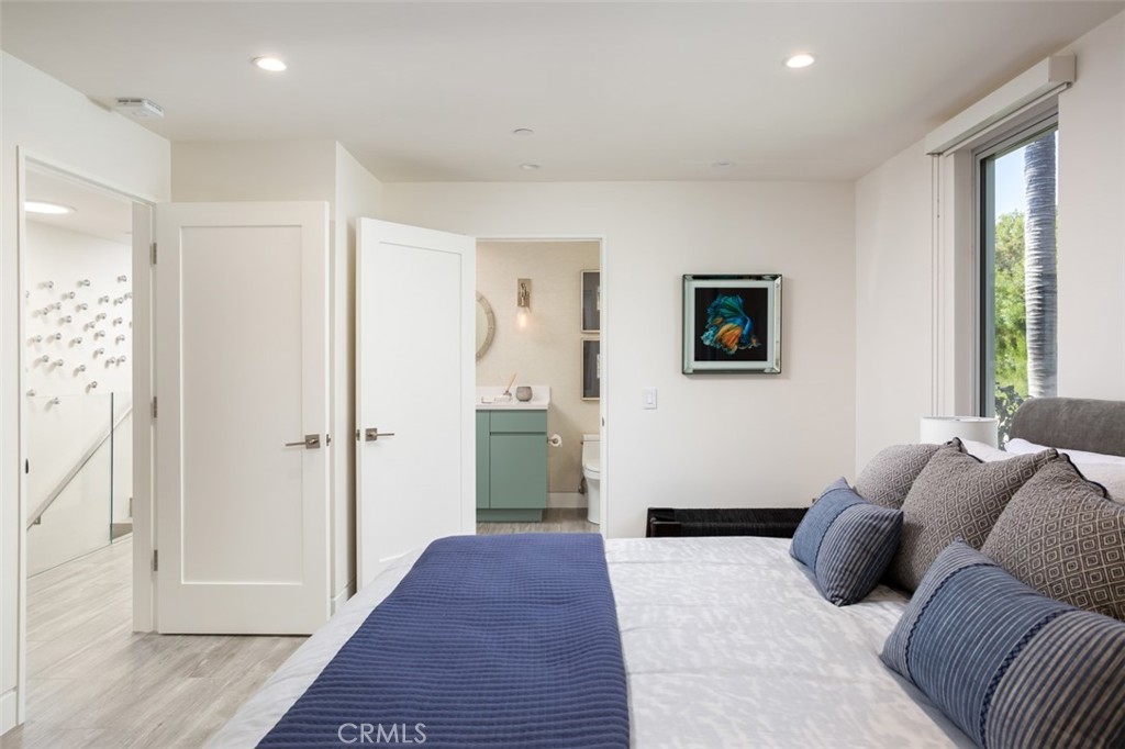 1238 Anacapa Way, Laguna Beach CA 92651 - photo 23