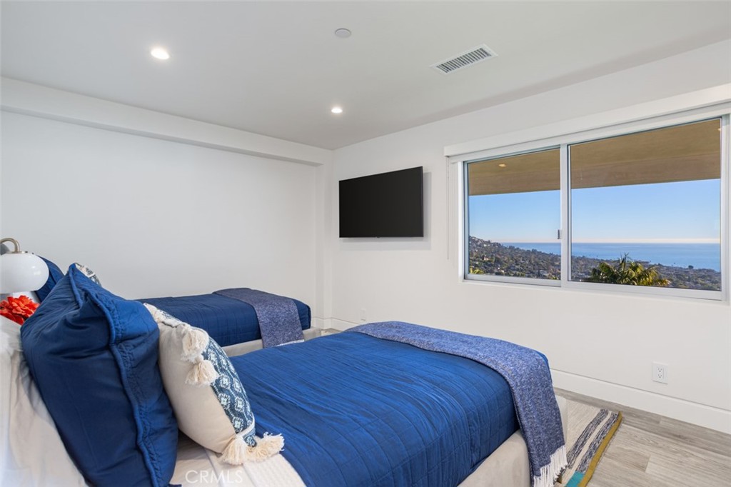 1238 Anacapa Way, Laguna Beach CA 92651 - photo 30