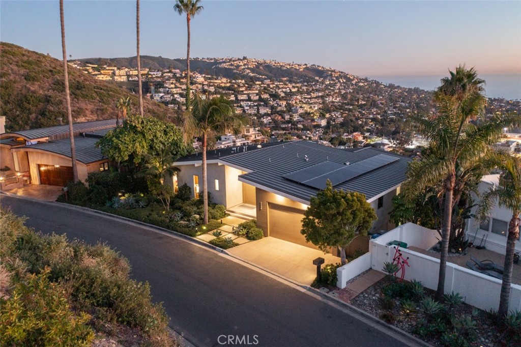 1238 Anacapa Way, Laguna Beach CA 92651 - photo 39