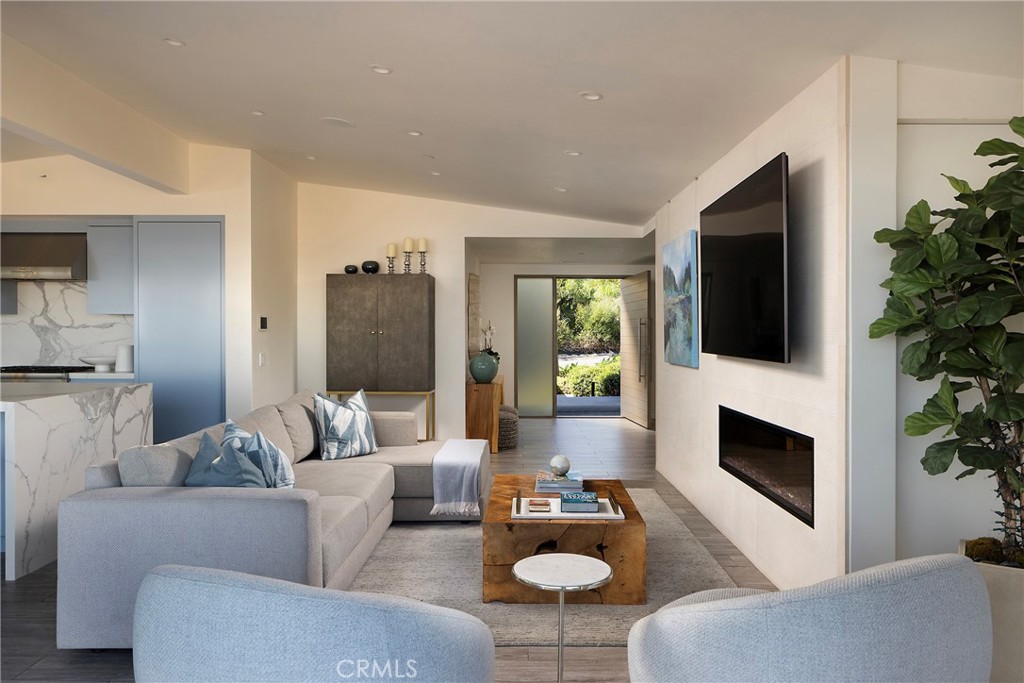 1238 Anacapa Way, Laguna Beach CA 92651 - photo 11