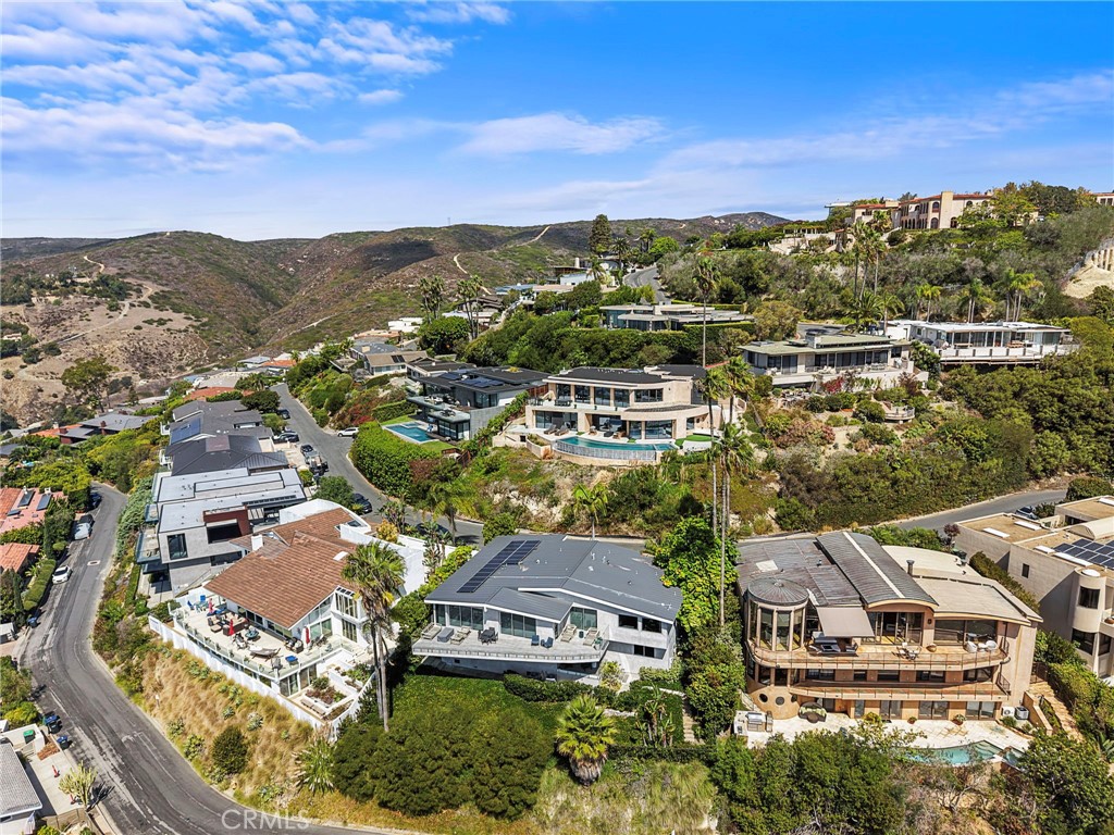 1238 Anacapa Way, Laguna Beach CA 92651 - photo 25