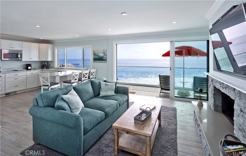 1249 Ocean Front D, Laguna Beach CA 92651 - photo 3
