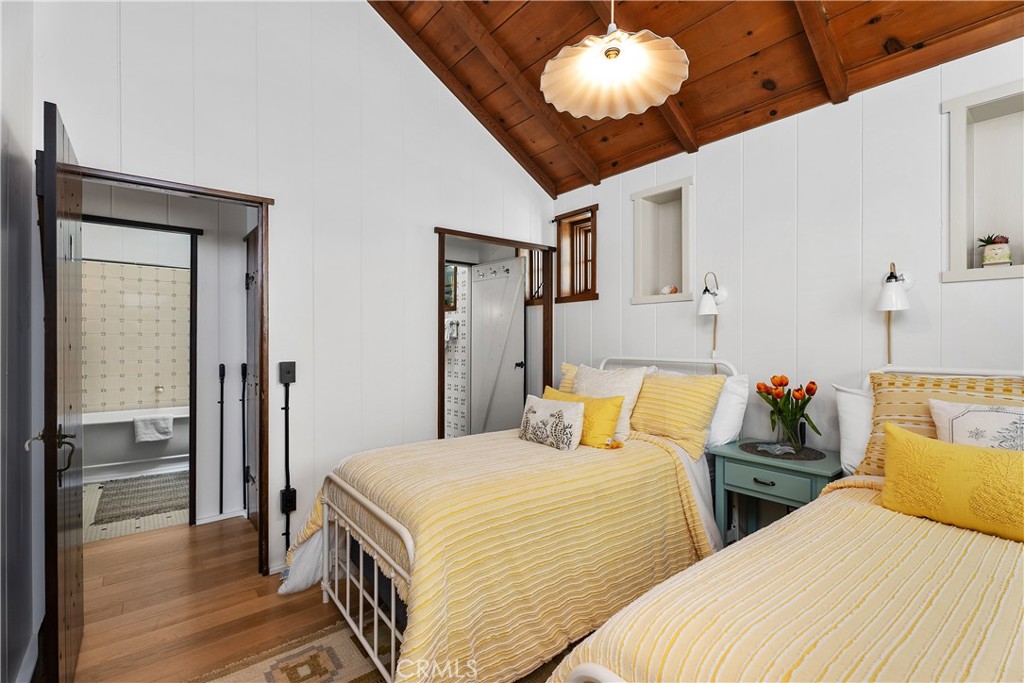 125 Saint Anns Drive, Laguna Beach CA 92651 - photo 29