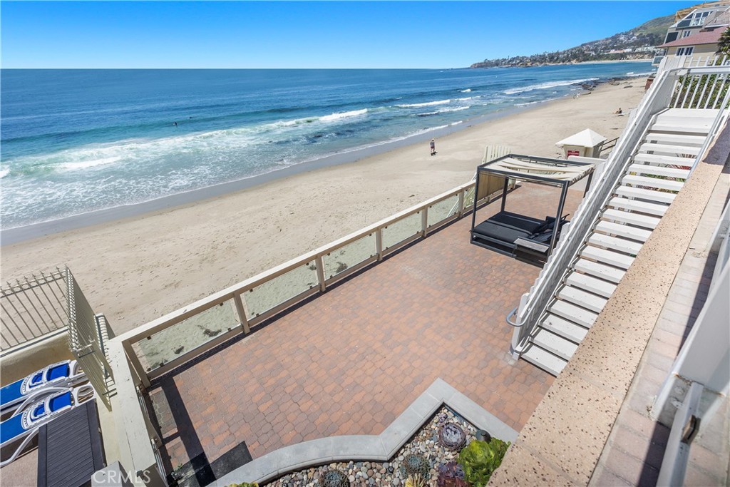 125 Saint Anns Drive, Laguna Beach CA 92651 - photo 38